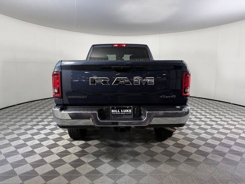 Certified 2025 RAM 2500 Big Horn AWD/4WD image 8