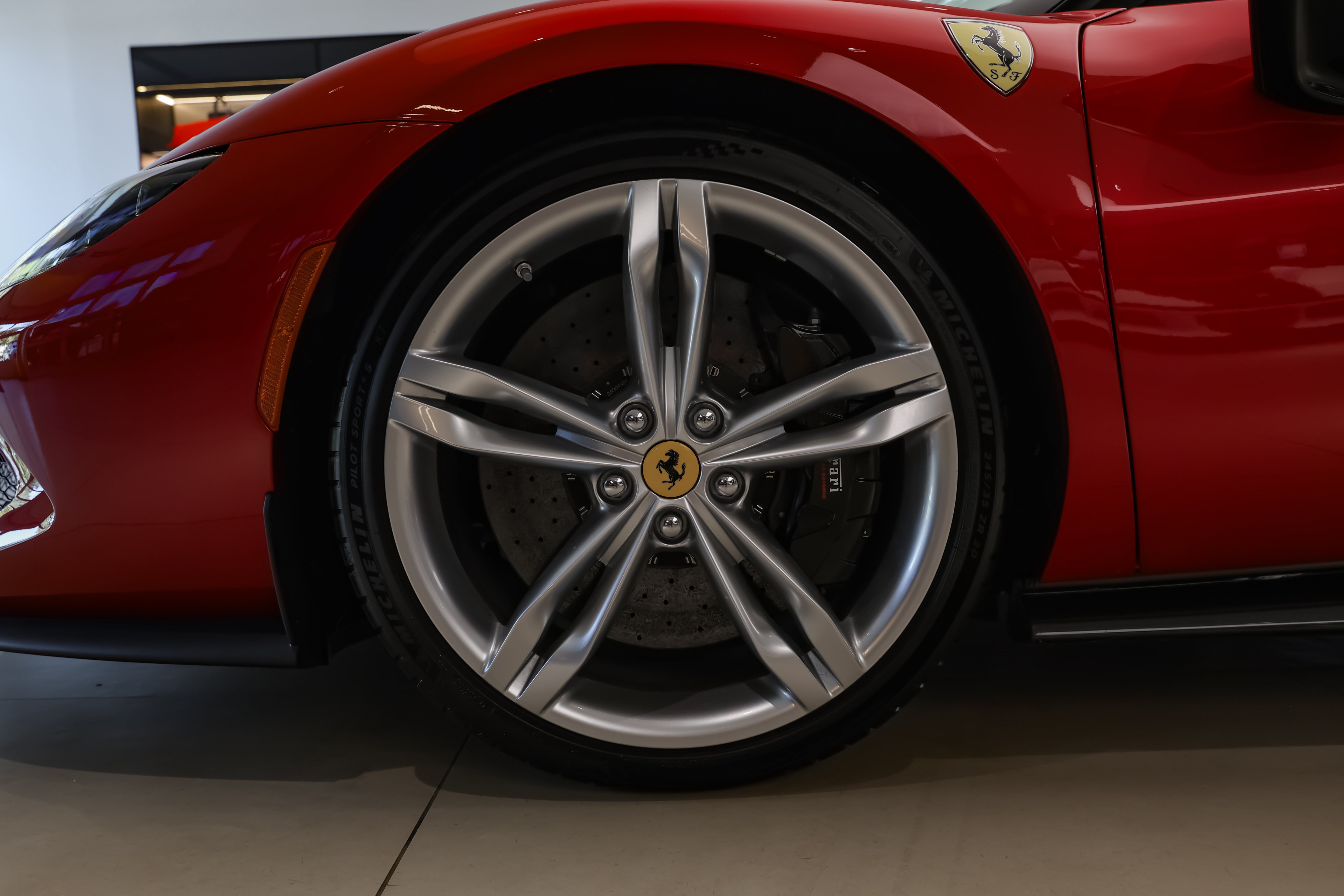 Used 2024 Ferrari 296 GTS RWD image 17