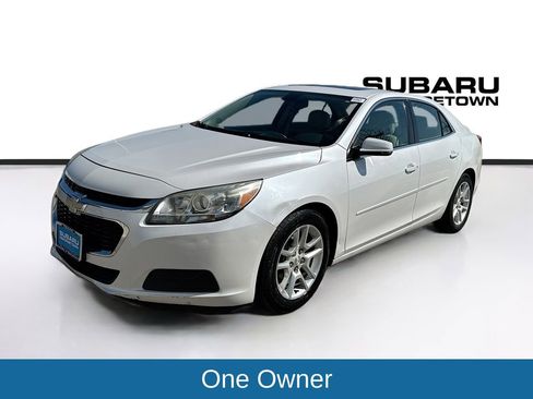 Used 2015 Chevrolet Malibu LT image 3