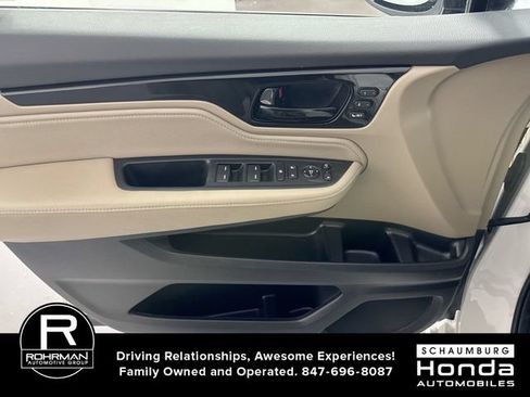 Used 2023 Honda Odyssey Elite image 21