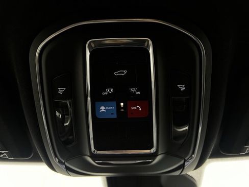 Used 2024 Jeep Grand Cherokee L Limited image 15