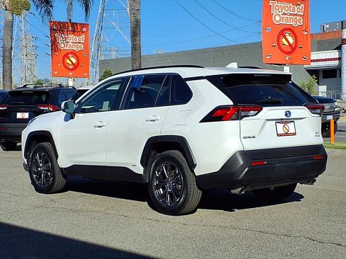 Certified 2024 Toyota RAV4 XLE Premium image 4