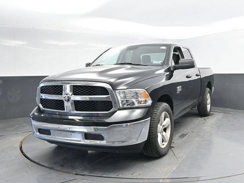 Used 2024 RAM 1500 Classic SLT AWD/4WD image 6