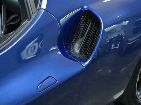 Used 2022 Ferrari 296 GTB RWD image 7