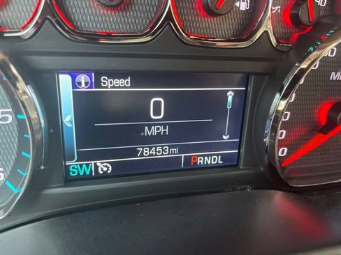 Used 2018 Chevrolet Silverado 1500 LT w/ Texas Edition AWD/4WD image 11