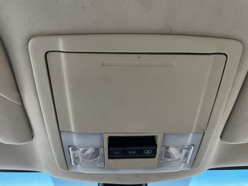 Used 2014 Lincoln MKS AWD w/ Equipment Group 101A image 18