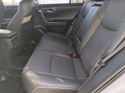 Used 2021 Toyota RAV4 Limited image 25