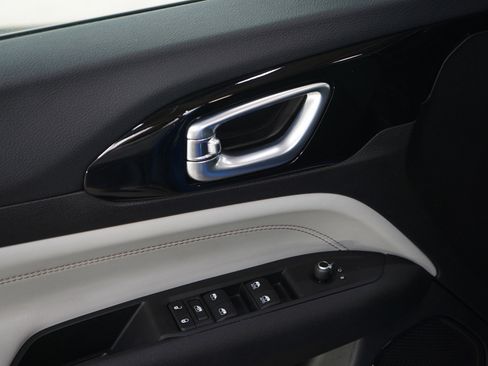 Used 2023 Jeep Compass Limited w/ Sun and Sound Group AWD/4WD image 21