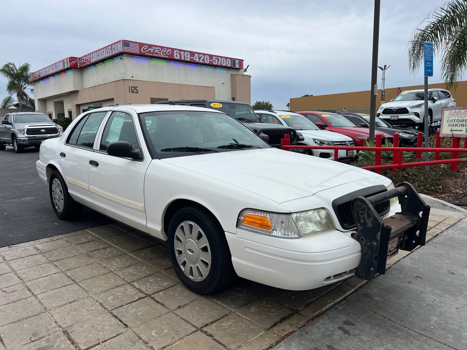 Used 2011 Ford Crown Victoria Police Interceptor RWD image 1