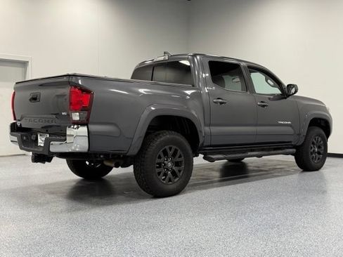 Used 2021 Toyota Tacoma SR5 RWD image 13