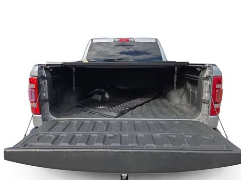 Used 2021 RAM 1500 Laramie AWD/4WD image 19