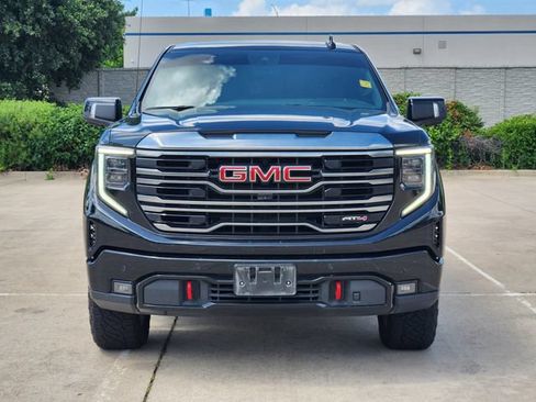 Used 2024 GMC Sierra 1500 AT4 w/ Technology Package AWD/4WD image 2