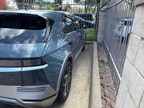 Certified 2024 Hyundai Ioniq 5 Limited RWD image 5