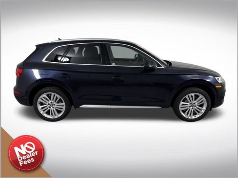 Used 2018 Audi Q5 2.0T Premium Plus w/ Premium Plus Package AWD/4WD image 2