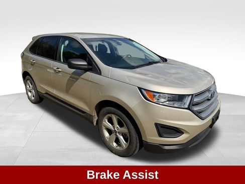 Used 2018 Ford Edge SE FWD image 9