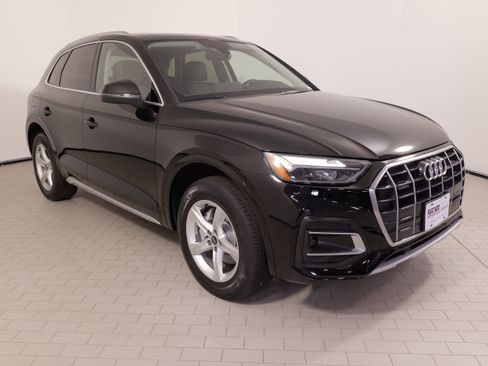 Used 2023 Audi Q5 2.0T Premium w/ Convenience Package AWD/4WD image 7