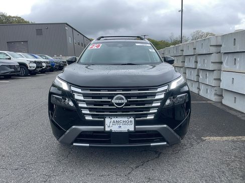Used 2024 Nissan Rogue SL w/ SL Premium Package AWD/4WD image 2