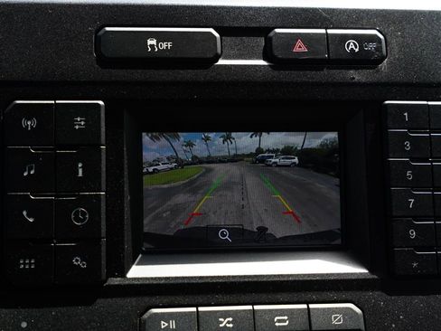 Used 2018 Ford F150 XLT image 21