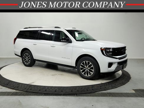 Used 2025 Ford Expedition Max Platinum AWD/4WD image 1
