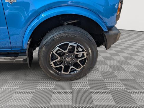 Used 2022 Ford Bronco Outer Banks AWD/4WD image 9