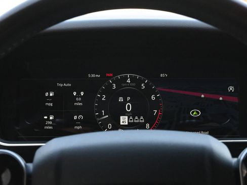 Used 2020 Land Rover Range Rover Sport SE image 11