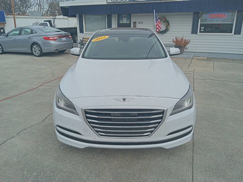 Used 2015 Hyundai Genesis 3.8 w/ Option Group 04 image 2