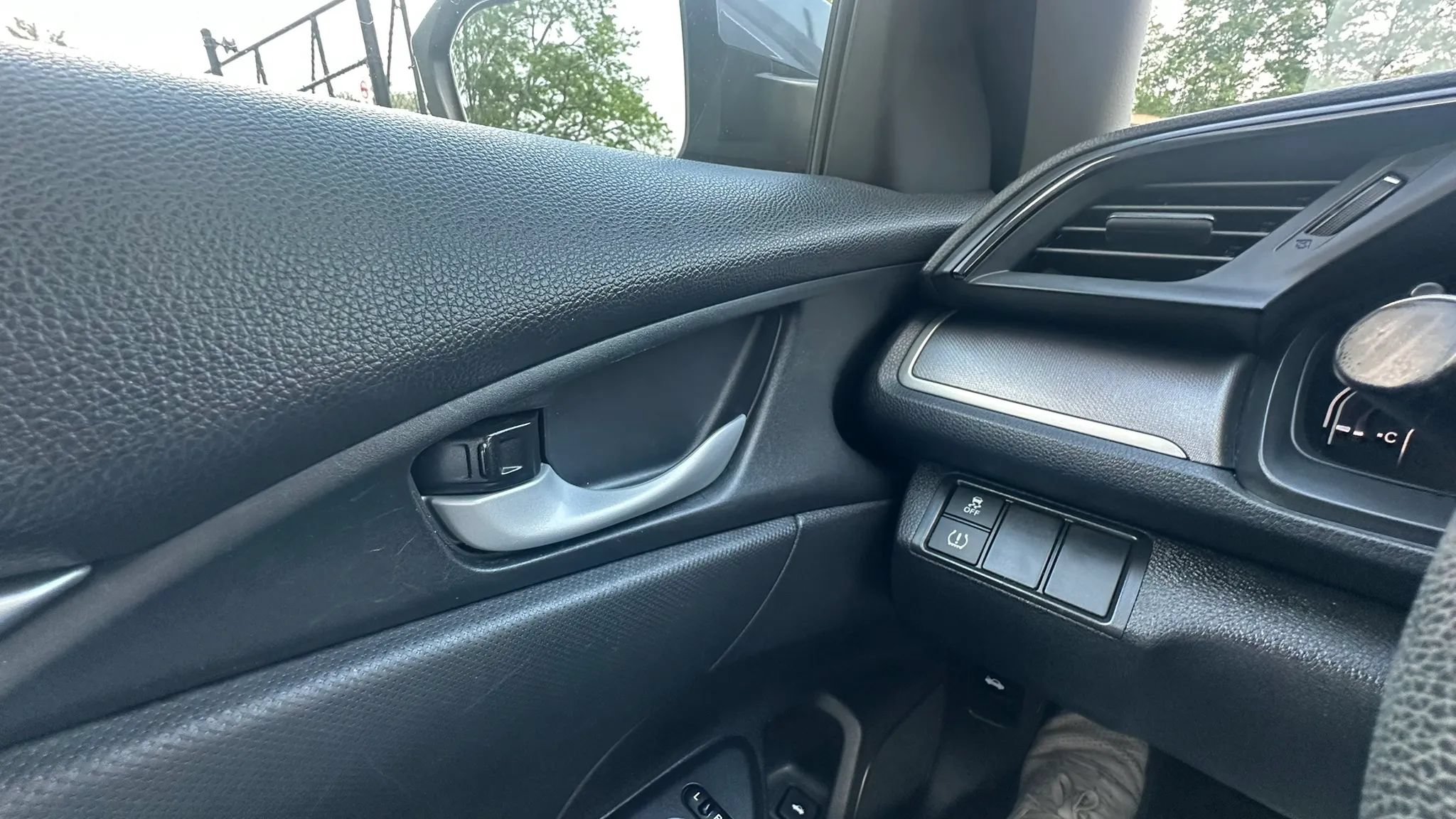 Used 2016 Honda Civic LX image 11