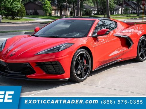 Used 2024 Chevrolet Corvette Stingray Premium Cpe w/ Z51 Performance Package RWD image 1