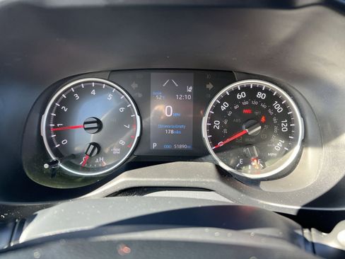 Used 2020 Toyota RAV4 LE image 16