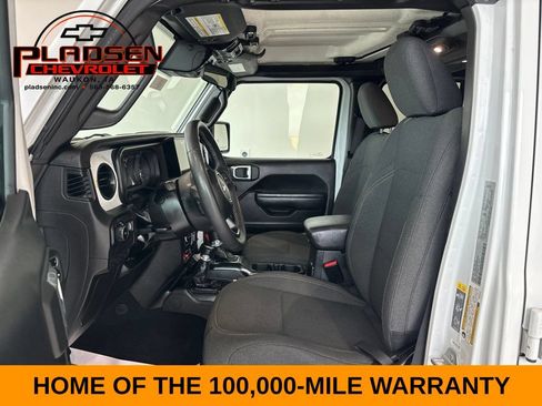 Used 2025 Jeep Wrangler Unlimited Sport AWD/4WD image 8