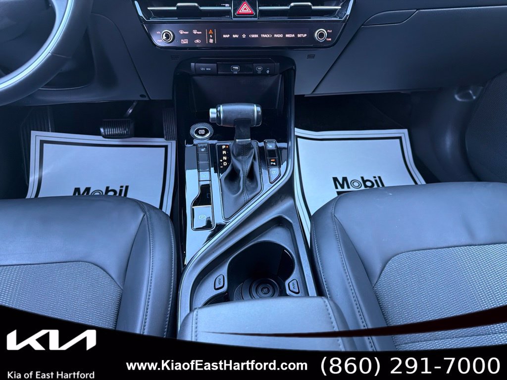 Certified 2023 Kia Niro EX FWD image 25