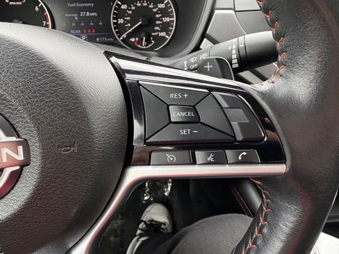 Used 2024 Nissan Altima 2.5 SR FWD image 18