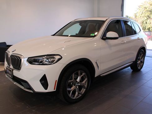 Used 2022 BMW X3 xDrive30i w/ Premium Package 2 image 11