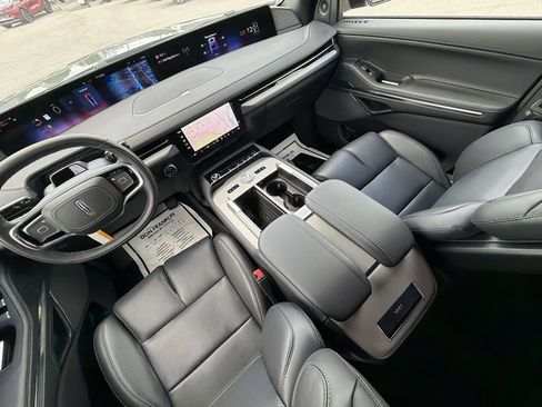 New 2026 Lincoln Navigator Reserve w/ Jet Appearance Package AWD/4WD image 21
