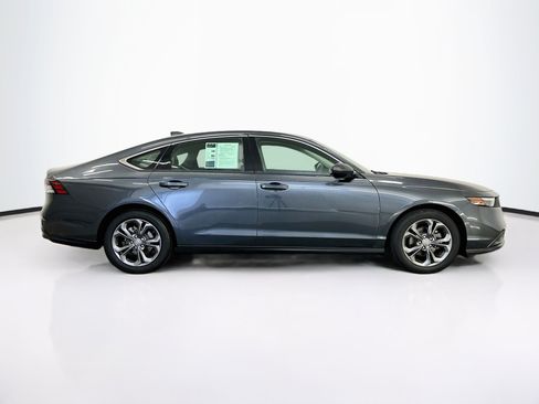 Used 2023 Honda Accord EX image 10
