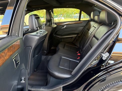Used 2016 Mercedes-Benz E 350 Sedan image 24