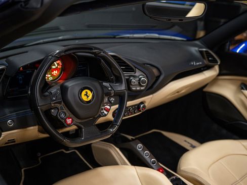 Used 2019 Ferrari 488 Spider RWD image 15