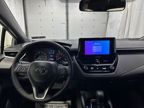 Used 2025 Toyota Corolla SE image 16