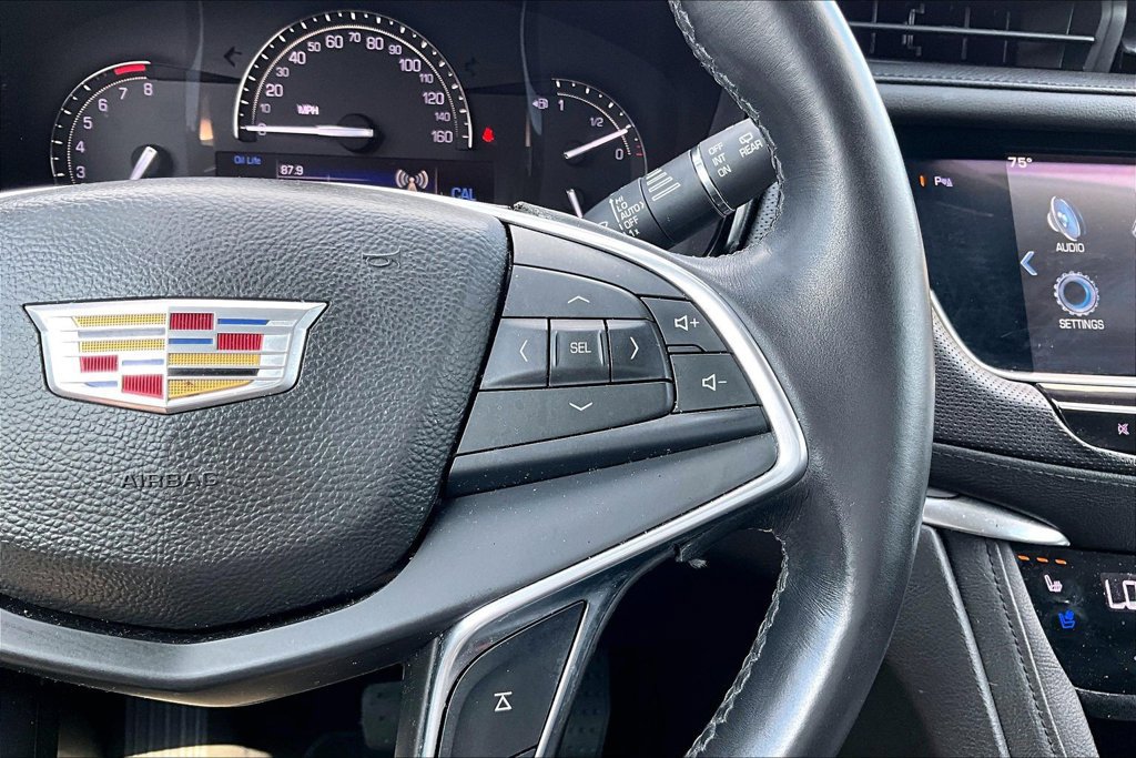 Used 2017 Cadillac XT5 Premium Luxury w/ Advanced Security Package AWD/4WD image 19