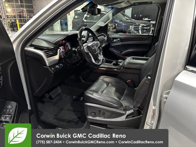 Used 2017 GMC Yukon XL SLT w/ Open Road Package AWD/4WD image 11