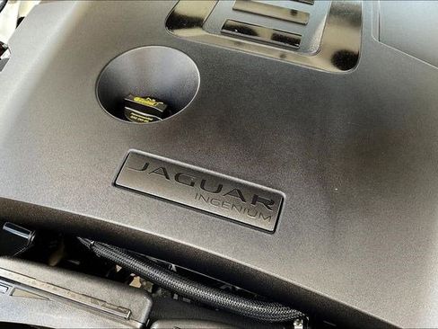 Used 2025 Jaguar F-PACE R-Dynamic S image 37