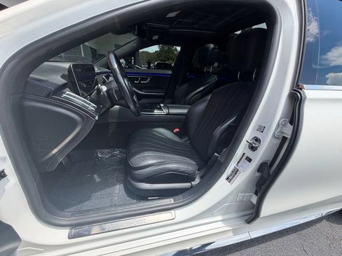 Used 2022 Mercedes-Benz S 500 4MATIC w/ AMG Line Package image 30