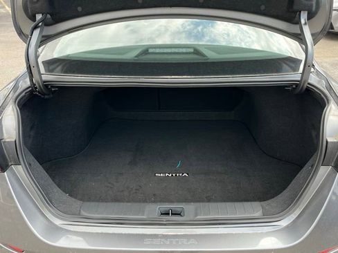 Used 2025 Nissan Sentra SV FWD image 12