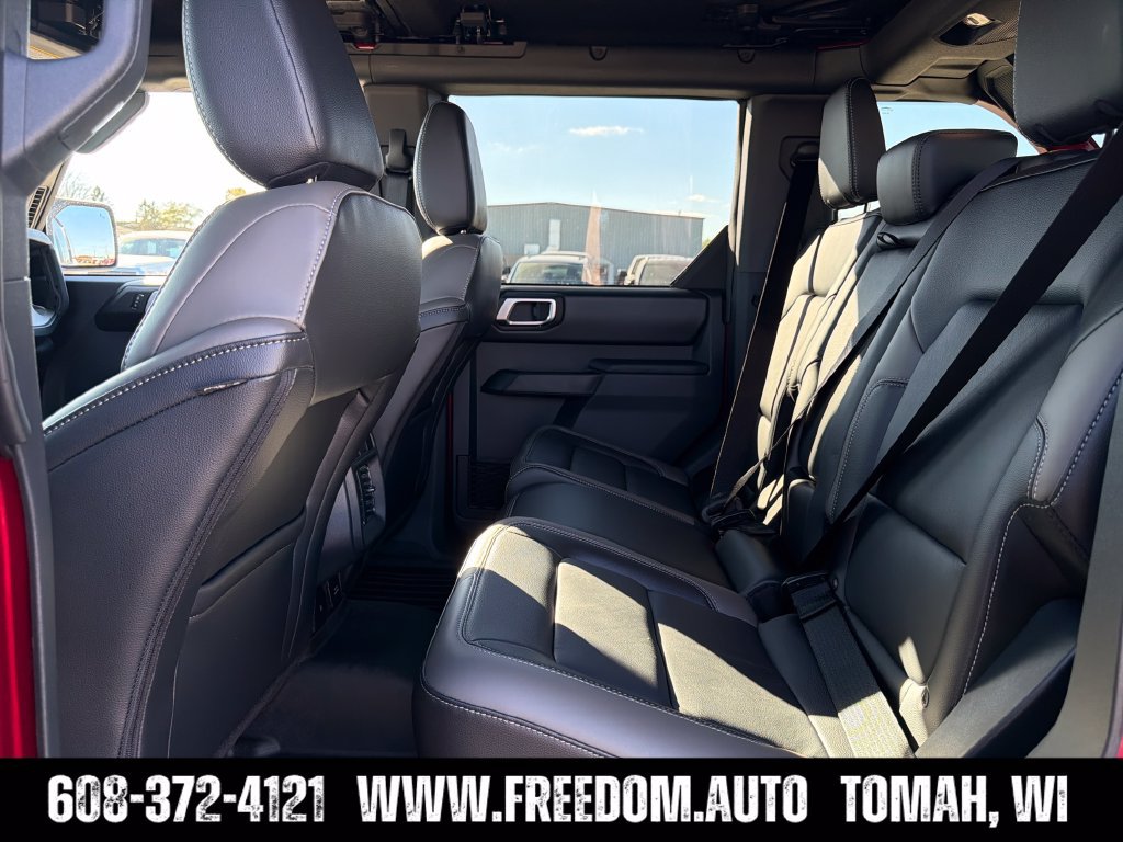 Used 2026 Ford Bronco Outer Banks w/ Sasquatch Package AWD/4WD image 28