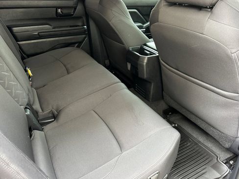 Used 2025 Toyota Tacoma SR5 AWD/4WD image 18