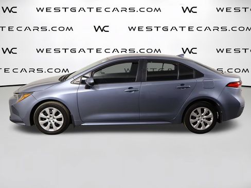 Used 2026 Toyota Corolla LE FWD image 5