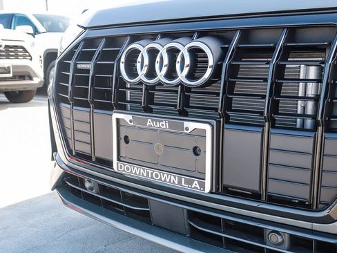 New 2025 Audi Q3 2.0T Premium image 5