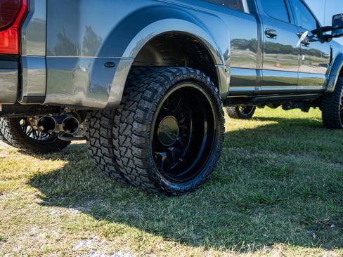 Used 2021 Ford F450 Platinum AWD/4WD image 17
