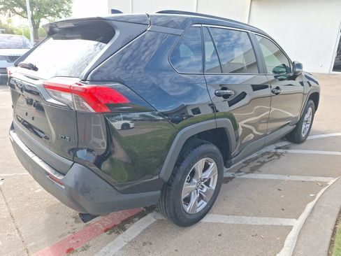 Used 2025 Toyota RAV4 XLE w/ Convenience Package image 6