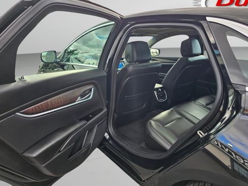 Used 2018 Cadillac XTS Luxury image 23